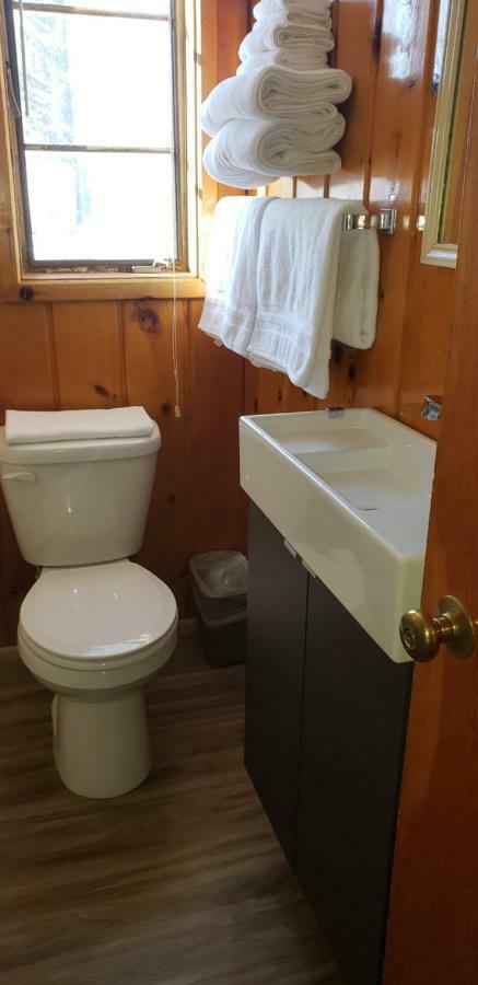 Caribou Lodge And Motel Soda Springs エクステリア 写真